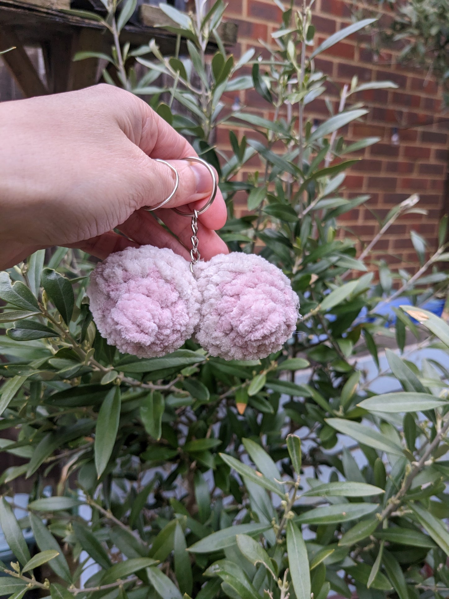 PDF pattern- Peekaboob Keyring crochet pattern